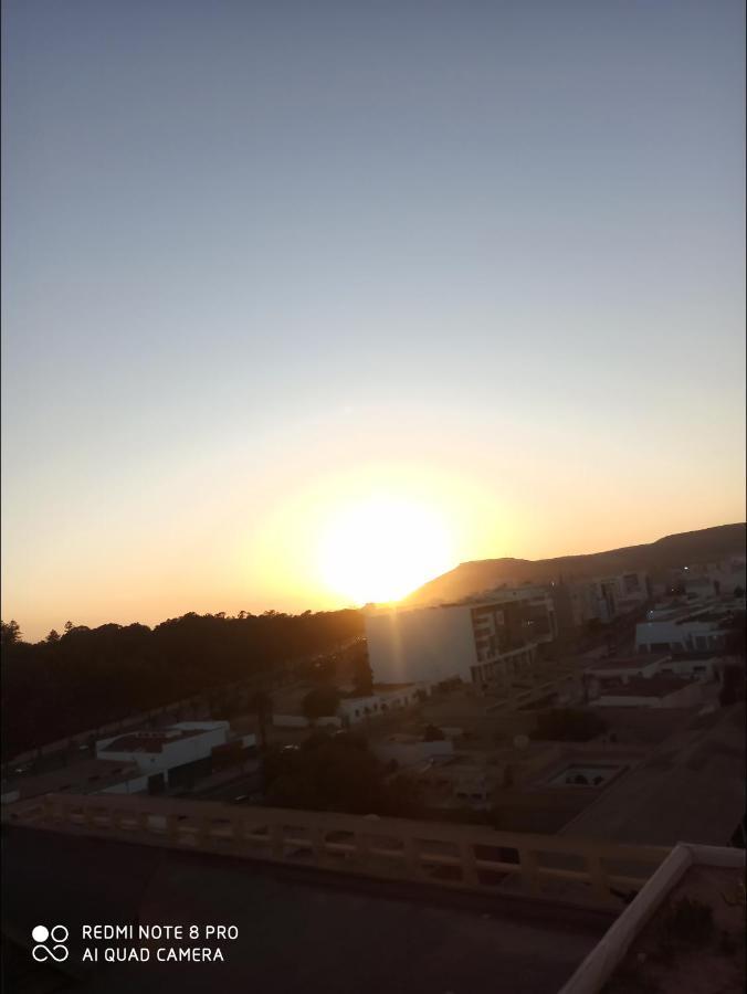 Appartement Julia Au Centre Ville Agadir Dans Residence Borj Dalat Eksteriør bilde